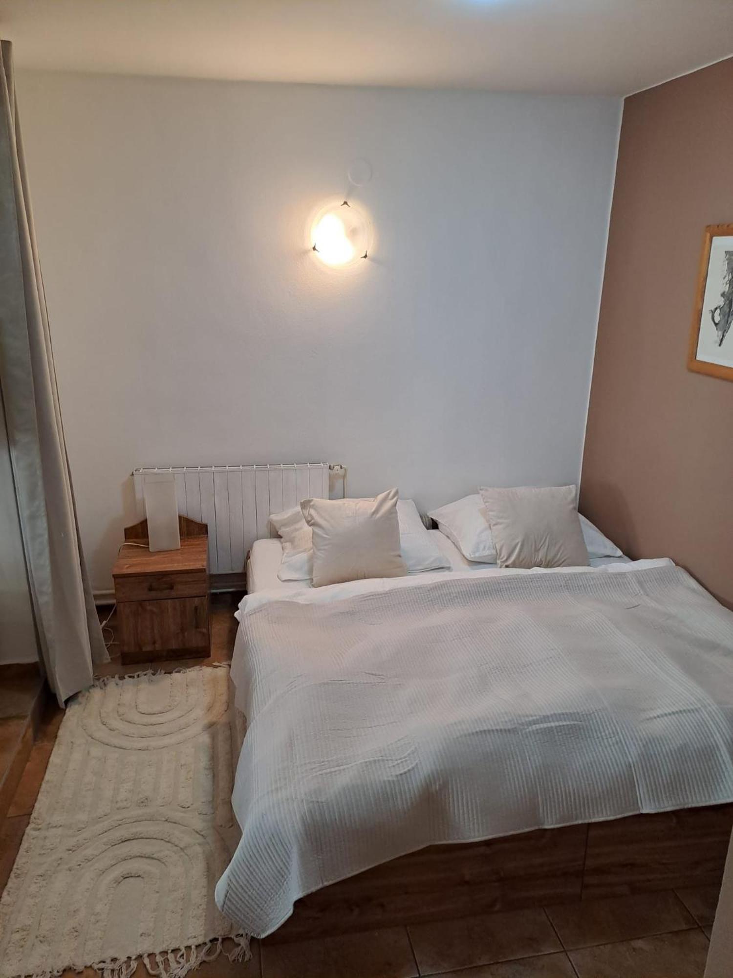 Apartman Romana Postorna Esterno foto