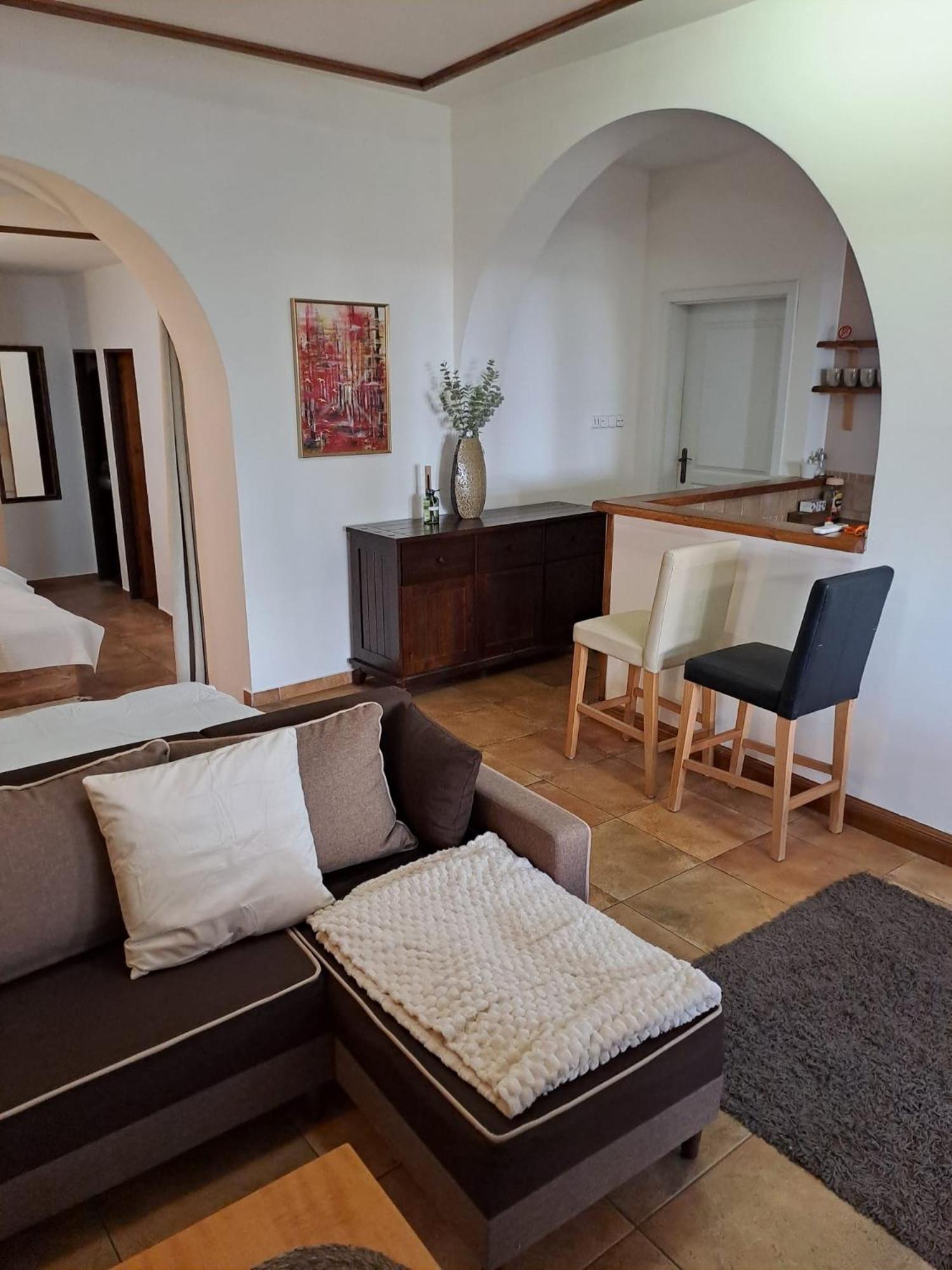 Apartman Romana Postorna Esterno foto